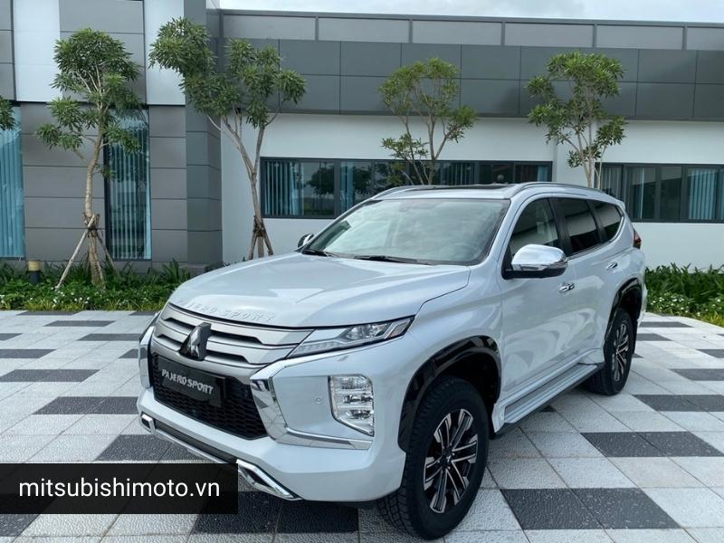 Ưu điểm của các loại xe ô tô Mitsubishi 7 chỗ trên thị trường 14 mitsubishi pajero sport