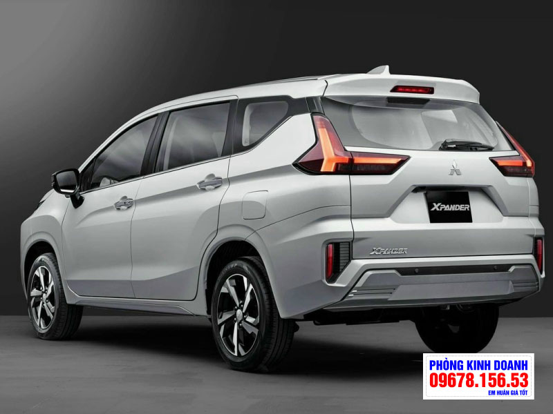 Có thể linh hoạt thay đổi chế độ sử dụng 7 chỗ thành 5 chỗ để có thêm không gian cho khách đặt chân hoặc để hành lý có thể linh hoạt thay đổi chế độ sử dụng 7 chỗ thành 5 chỗ để có thêm không gian cho khách đặt chân hoặc để hành lý