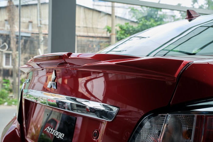 Giá Lăn Bánh Xe Mitsubishi Attrage | Đại Lý Mitsubishi Kim Liên Hà Tĩnh 18 Đuôi Gió Xe được Cách điệu Trong Bắt Mắt