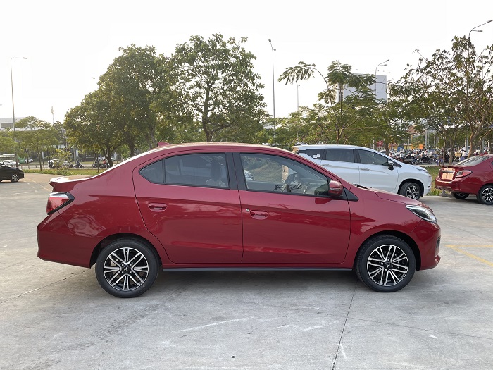 Giá Lăn Bánh Xe Mitsubishi Attrage | Đại Lý Mitsubishi Kim Liên Hà Tĩnh 17 Hong Xe Mitsubishi Attrage